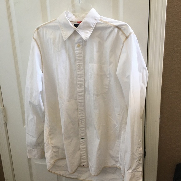 FINAL MARKDOWN Mens Tommy Hilfiger shirt medium - Picture 1 of 4